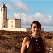 Profesora titulada imparte clases de refuerzo de niveles de Primaria, Secundaria y Bachillerato de todas las asignaturas.